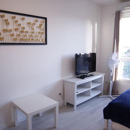 New- Relaxing Studio - 5 Min From Disneyland Paris モンテヴラン エクステリア 写真