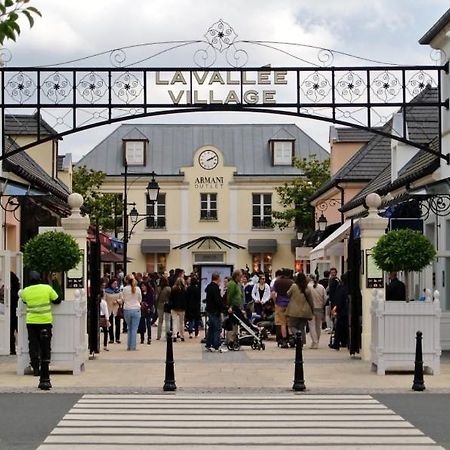 New- Relaxing Studio - 5 Min From Disneyland Paris モンテヴラン エクステリア 写真